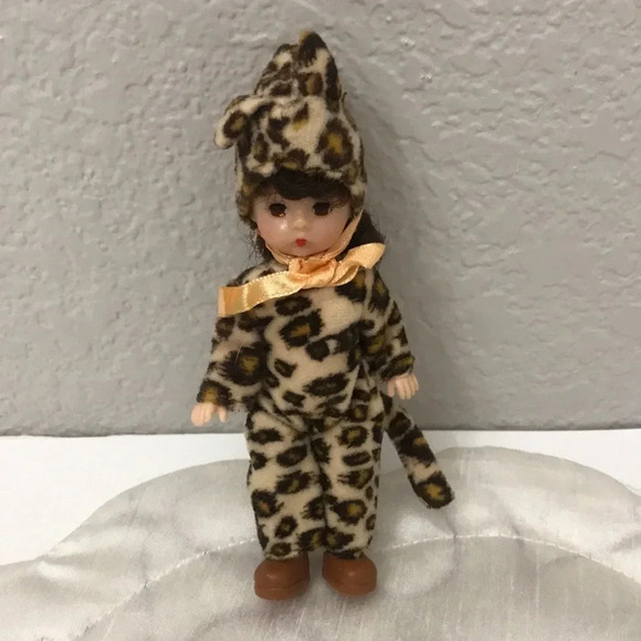 Madame Alexander Cat Girl Doll - Picture 1 of 2